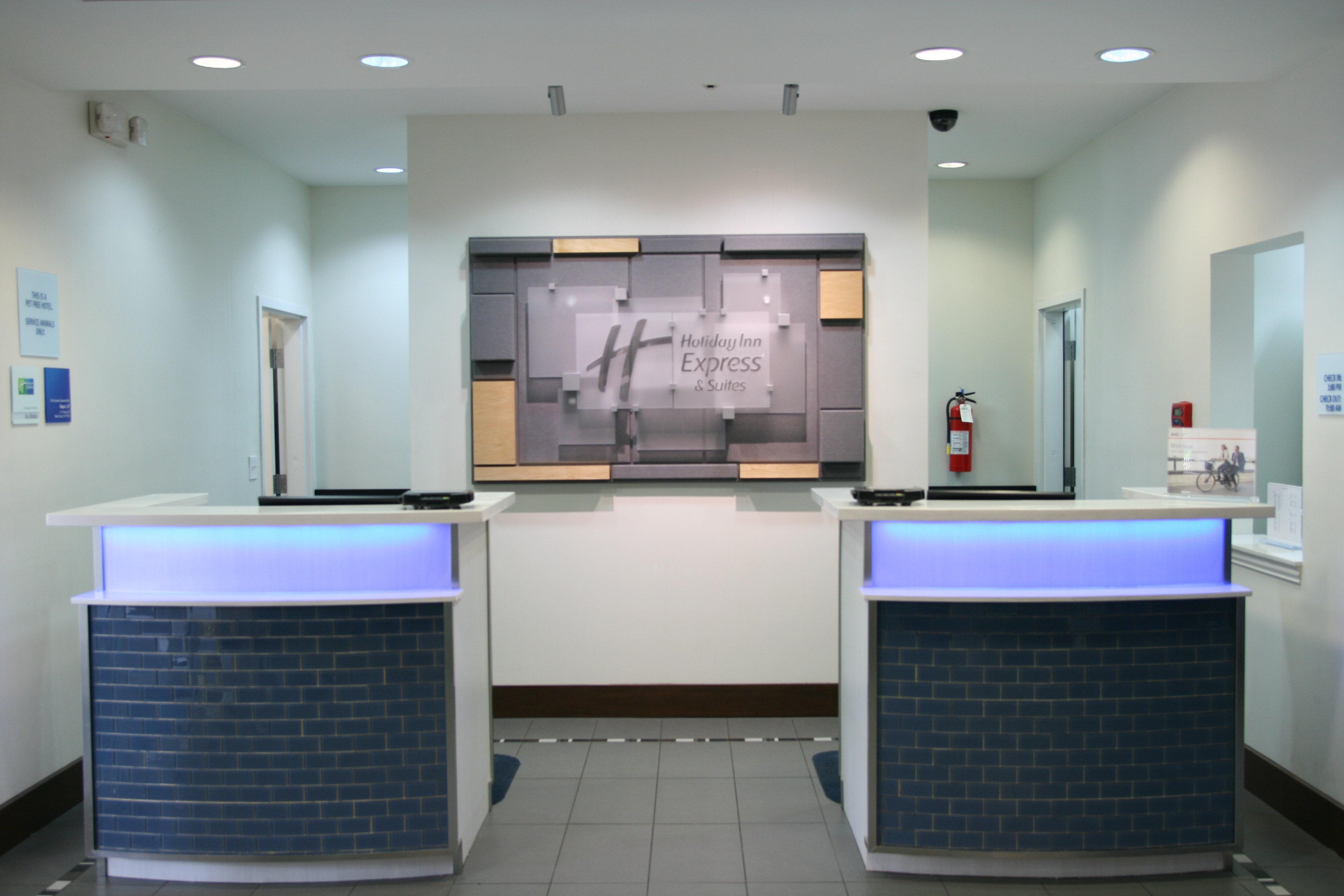 Holiday Inn Express Hotel & Suites Clute-Lake Jackson By Ihg Bagian luar foto