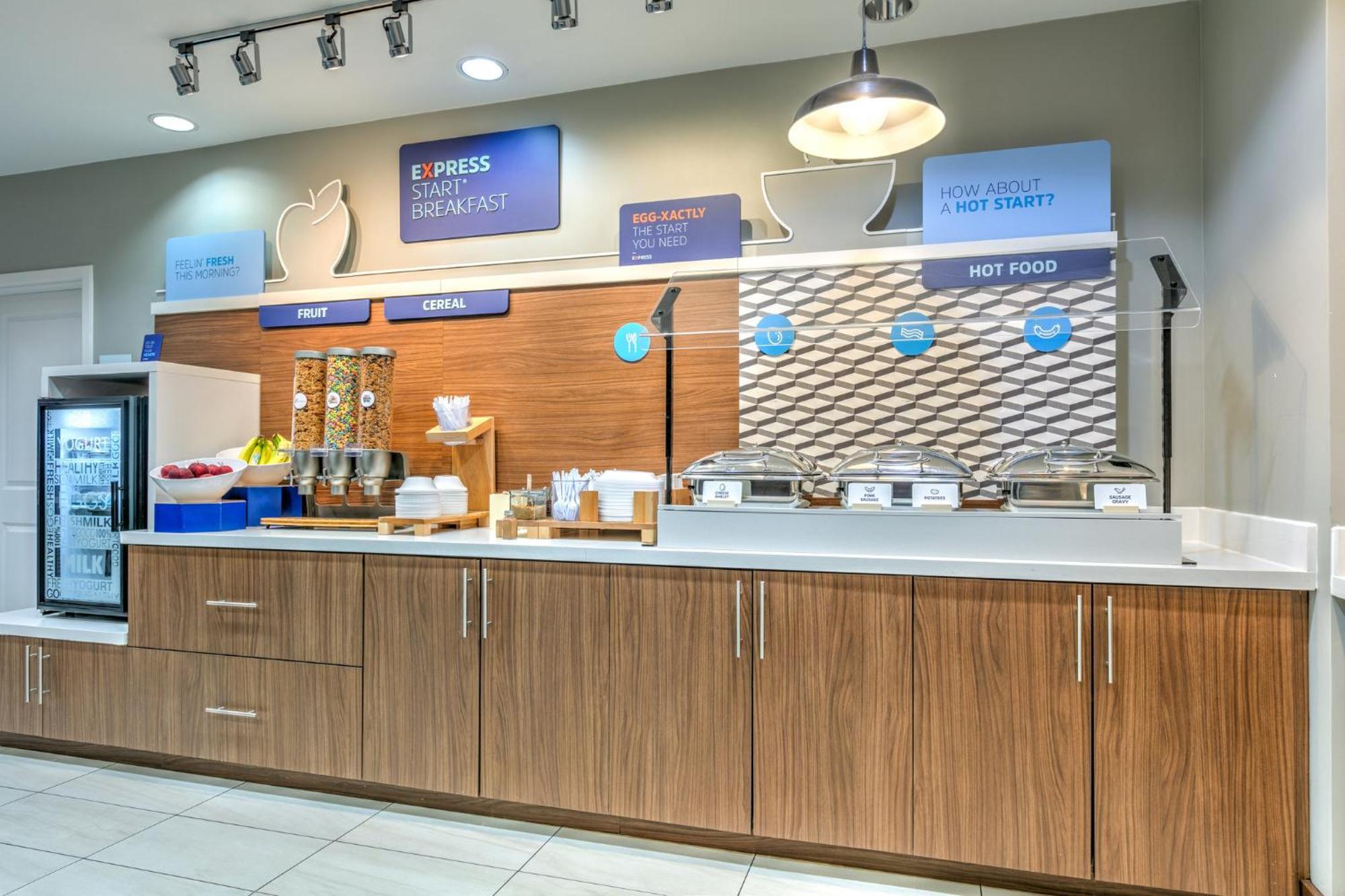Holiday Inn Express Hotel & Suites Clute-Lake Jackson By Ihg Bagian luar foto