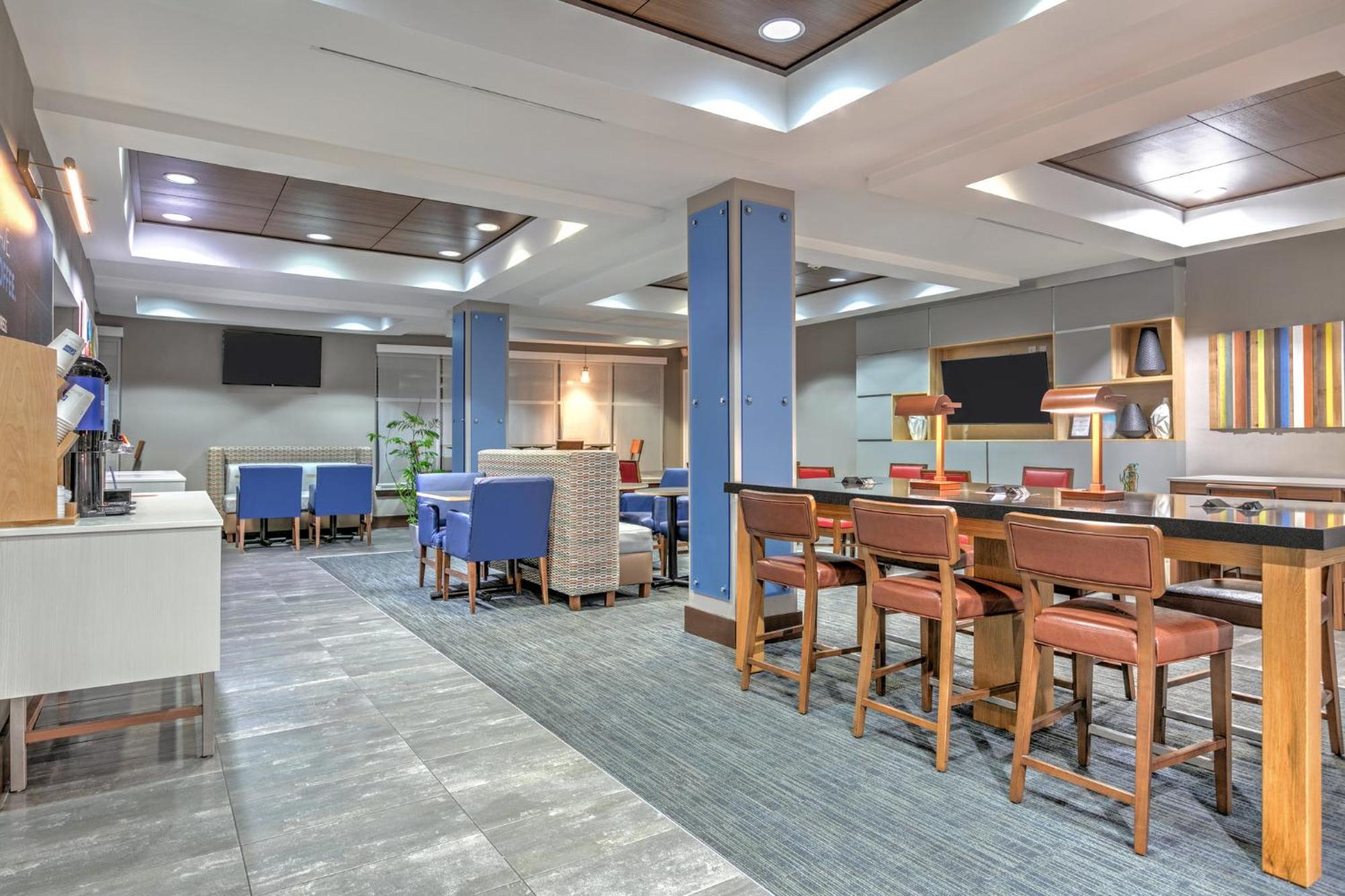 Holiday Inn Express Hotel & Suites Clute-Lake Jackson By Ihg Bagian luar foto