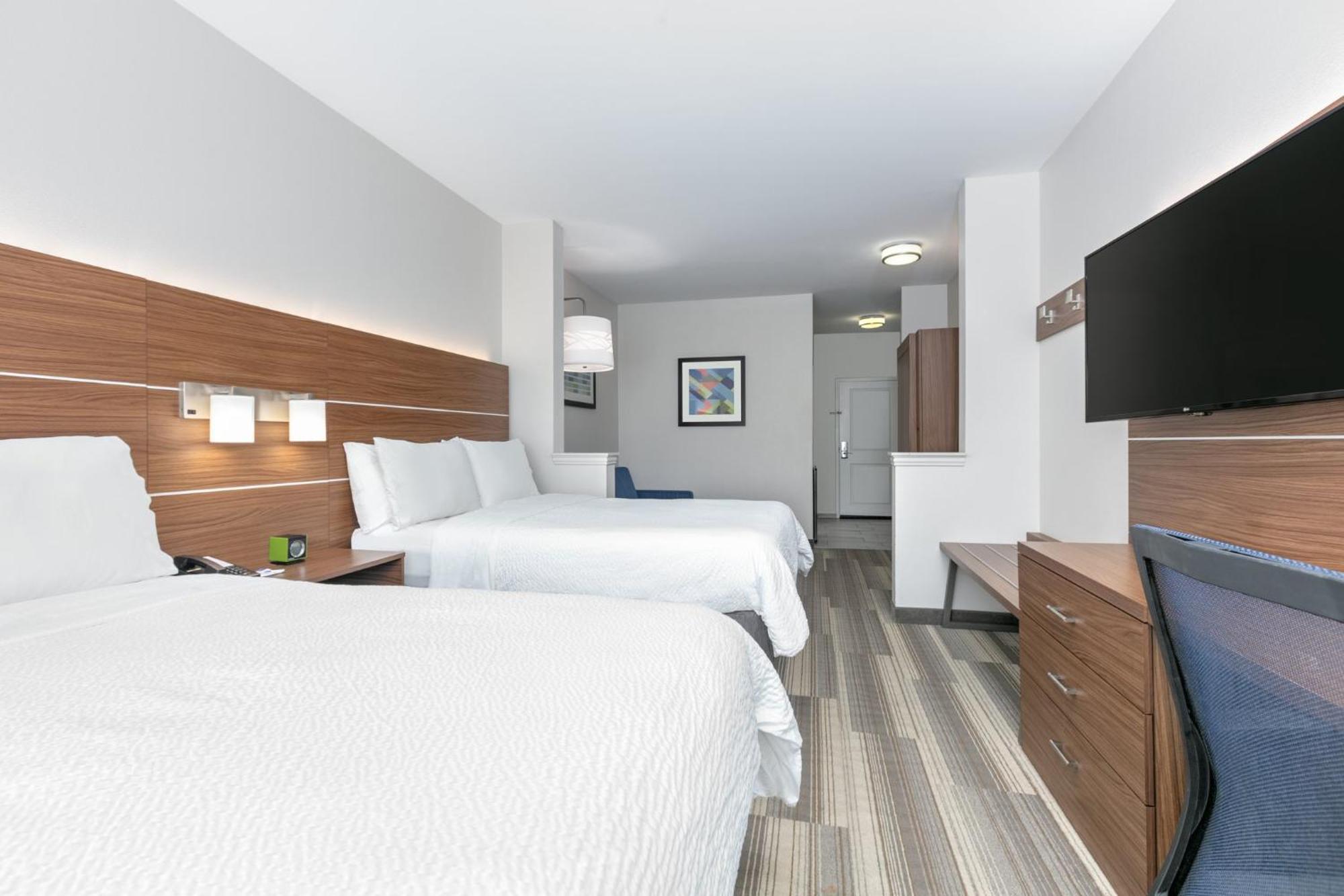 Holiday Inn Express Hotel & Suites Clute-Lake Jackson By Ihg Bagian luar foto